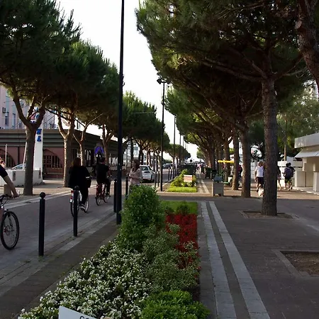 Con Terrazza Appartement *